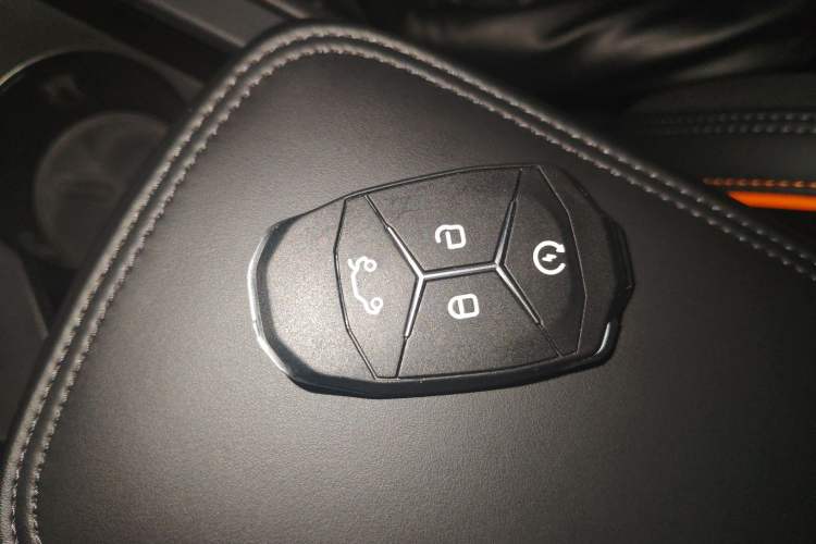 Used Lynk & Co 02 Hatchback 2021 2.0TD Halo Driving Control Kit Edition
