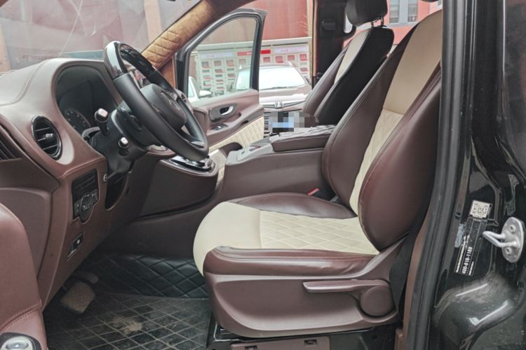 Used Mercedes-Benz Vito 2018 2.0T Elite Version 7 Seats China VI Emission Standard
