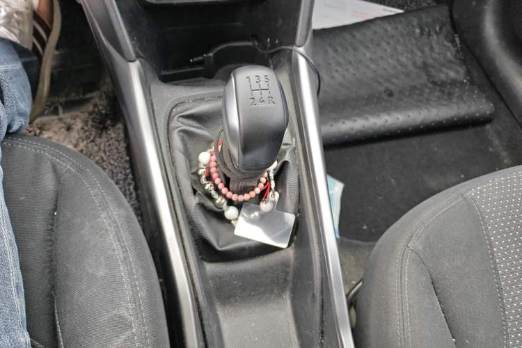 Used Peugeot 2008 2014 1.6L Manual Fashion Edition Gear Lever