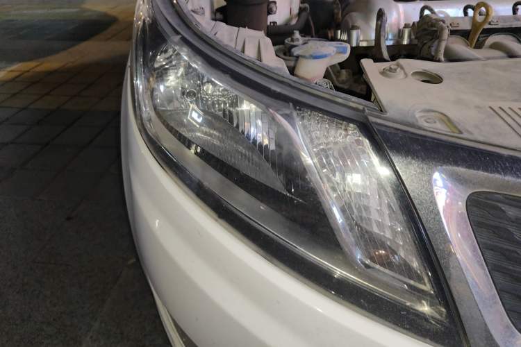 Used Kia K2 2012 Hatchback 1.4L MT GLS Commemorative Edition