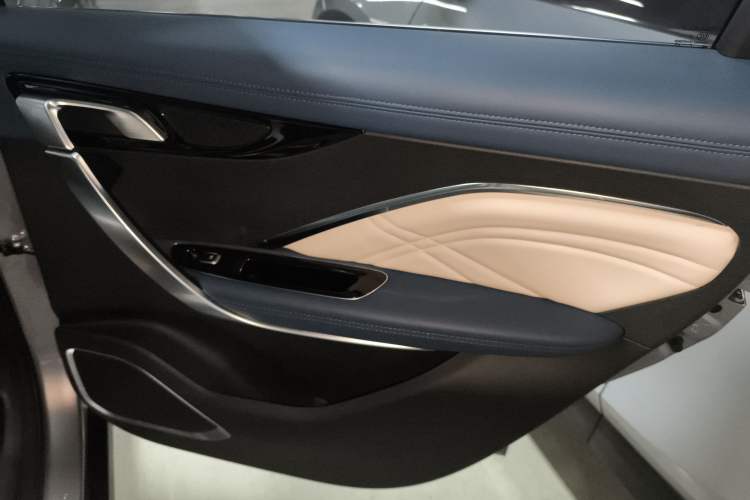 Used Livan Maple 80v PRO 2022 Comfort Edition Standard Range Version