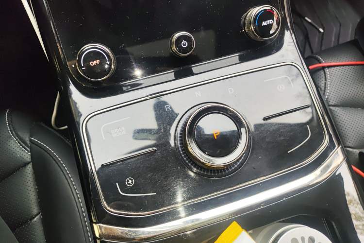 Used NETA U 2022 Zhi400 Pro Ternary Lithium