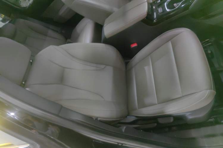 Used Buick Envision 2022 Encore Plus 652T Five-Seat Luxury Model