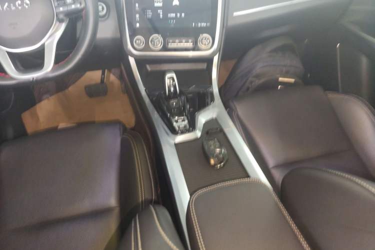 Used Lynk & Co 01 2020 2.0T Two-Wheel Drive Pure Pro Version China VI Standard