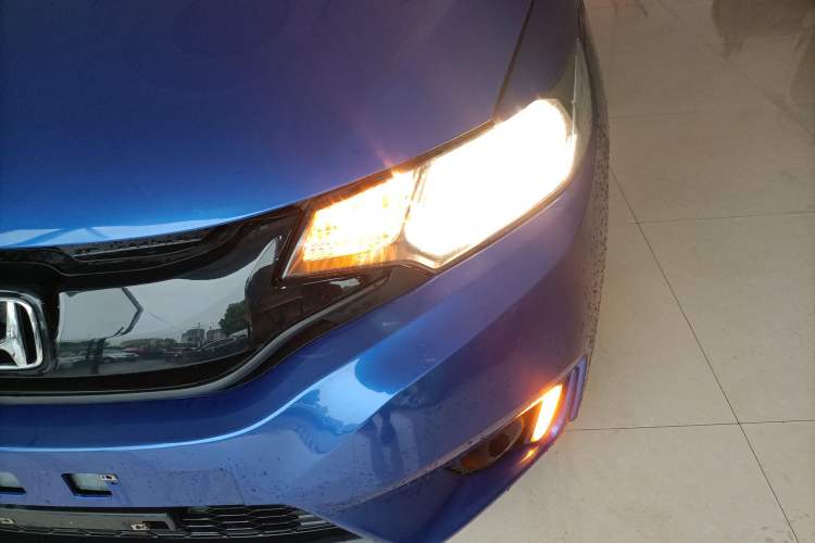 Used Honda Fit 2016 1.5L LXS CVT Comfort Sunroof Version Left Front Headlight