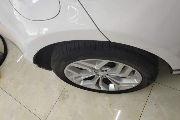 Used Land Rover Range Evoque 2023 Aurora L 200PS Elite Edition