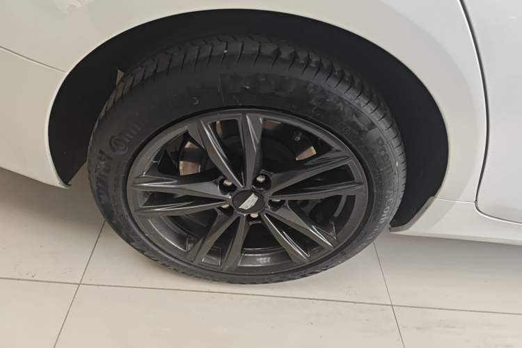 Used Cadillac CT4 2023 25T Luxury Model Exterior 2