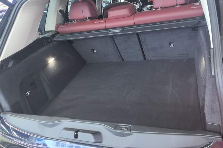 Used BMW X5 2022 Restyled xDrive 30Li Luxury Version M Sport Package
