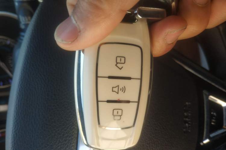 Used Haval H2 2018 1.5T Dual-Clutch Two-Wheel Drive Fashion Model China VI Standard