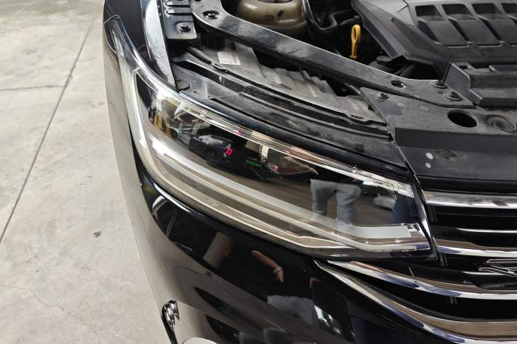 Used Volkswagen Tiguan X 2022 330TSI Two-Wheel-Drive Flagship Edition Right Front Headlight