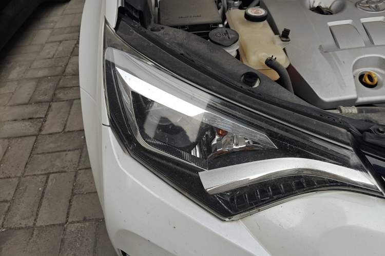 Used Toyota RAV4 2016 2.0L CVT Two-Wheel Drive Smart Edition China V Standard