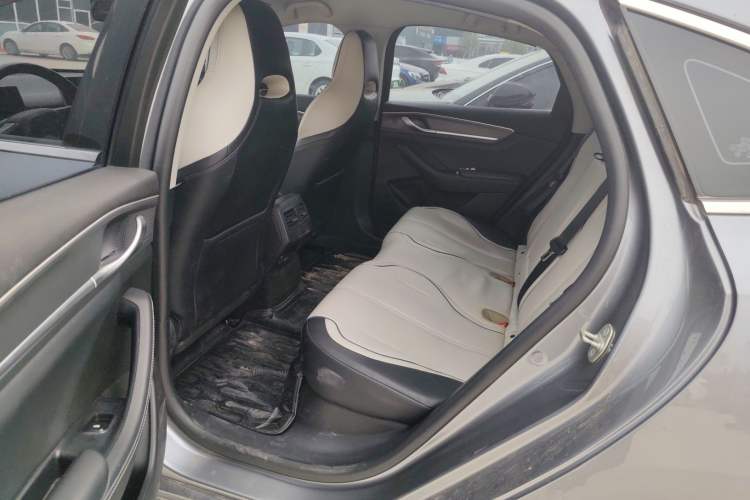 Used BYD Destroyer 05 2023 Champion Edition DM-i 120KM Prestige Model Left Rear Seat