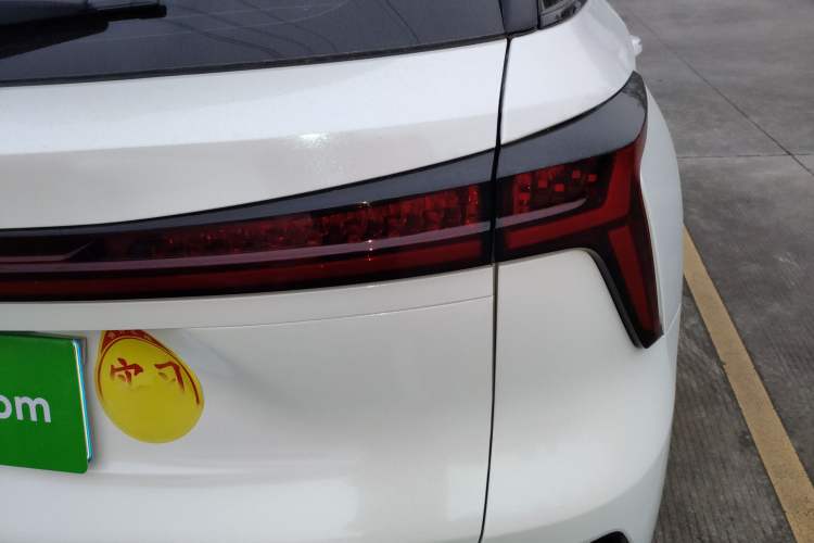 Used Changan CS75 PLUS 2025 Model, 3rd Generation Champion Edition 1.5T Jinghang Version
