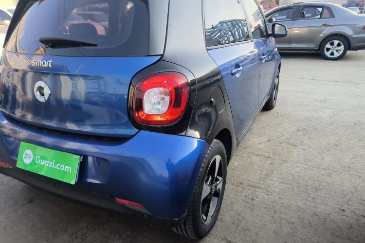 Used smart forfour 2018 1.0L 52kW Passion Edition
