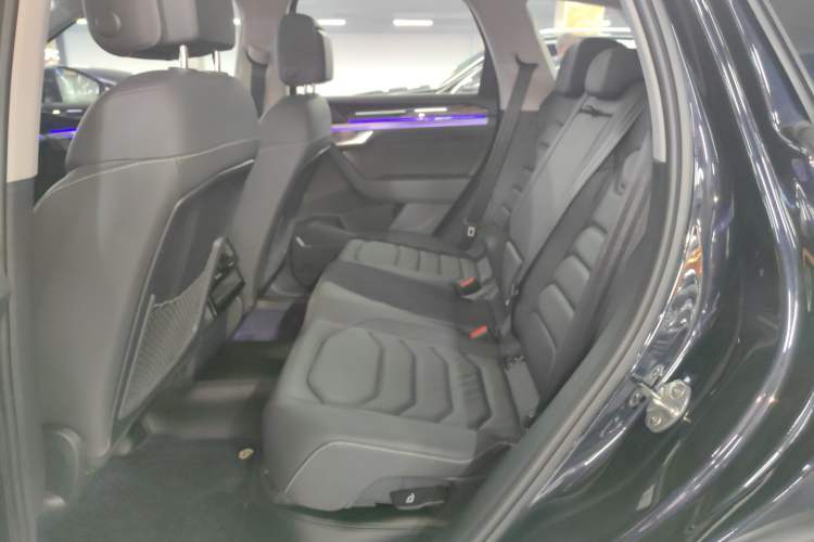 Used Volkswagen Touareg 2022 3.0 TSI Luxury Edition Black Diamond Sport Package