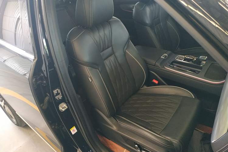 Used GAC Trumpchi GS8 2022 Linghang Series 2.0 TGDI Two-Wheel-Drive Luxury Smart Connectivity Version (7 Seats) Right Front Seat