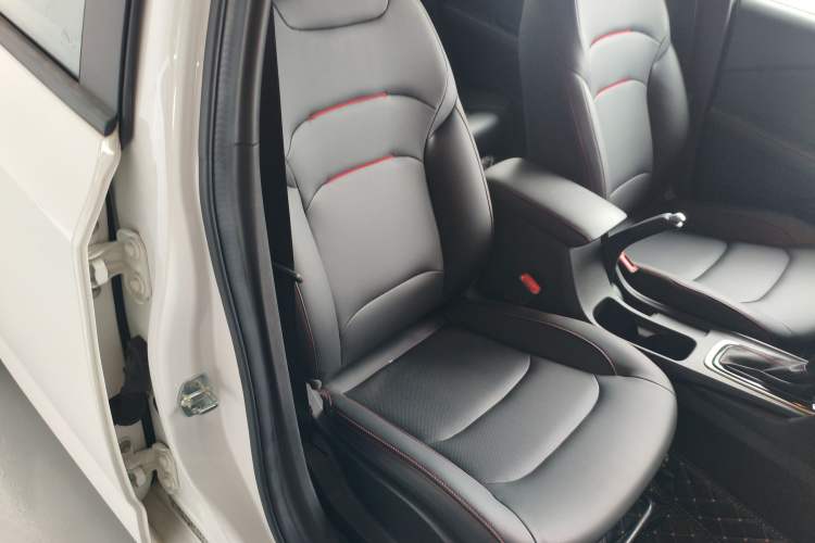 Used Chevrolet Monza 2019 RS 330T Automatic Comfort Edition China VI Standard Right Front Seat