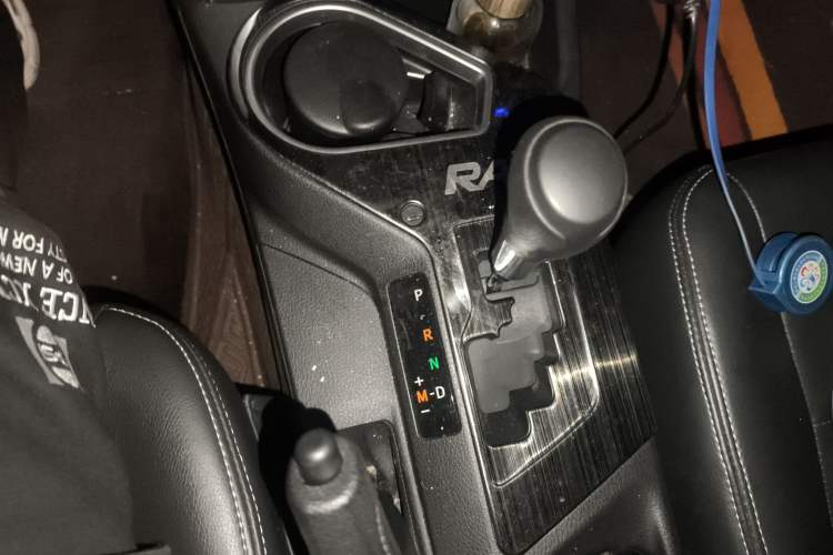 Used Toyota RAV4 2019 2.0L CVT Two-Wheel Drive Pioneer Edition China VI Standard