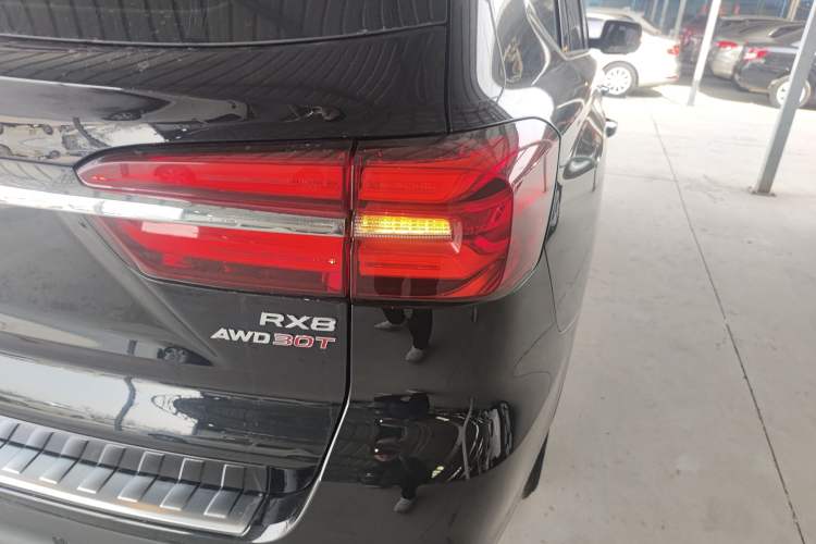 Used Roewe RX8 2019 30T Smart Connectivity Four-Wheel Drive Supreme Flagship Edition
