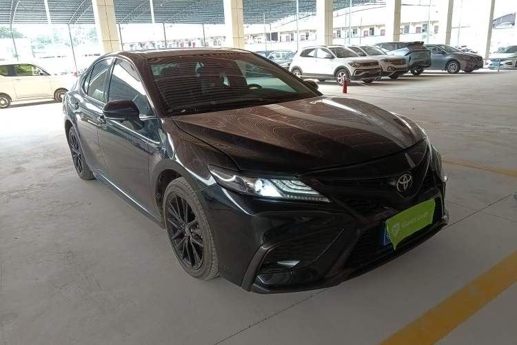 Used Toyota Camry 2023 2.0S Knight Edition