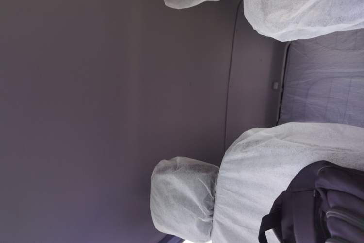 Used Wuling Yangguang 2024 300KM Comfort Version Passenger Van 75kW
