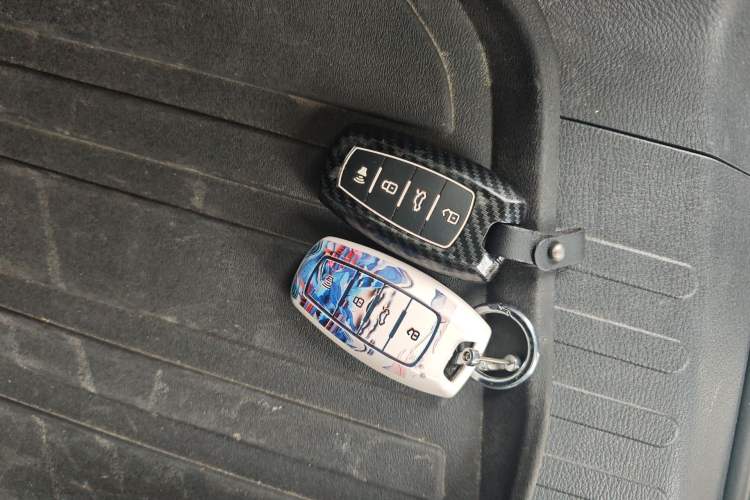 Used Haval H7 2017 Red-Label H7 2.0T Automatic Elite Model Vehicle Key