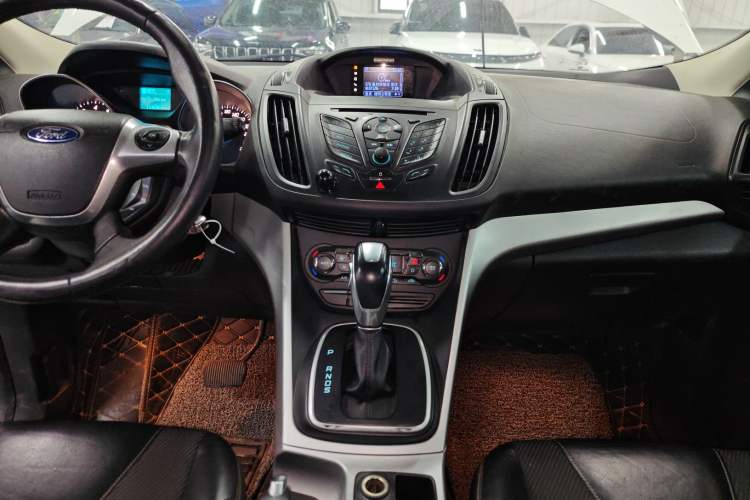 Used Ford Kuga 2013 1.6L GTDi Two-Wheel-Drive Trend Model Audio And AC Panel