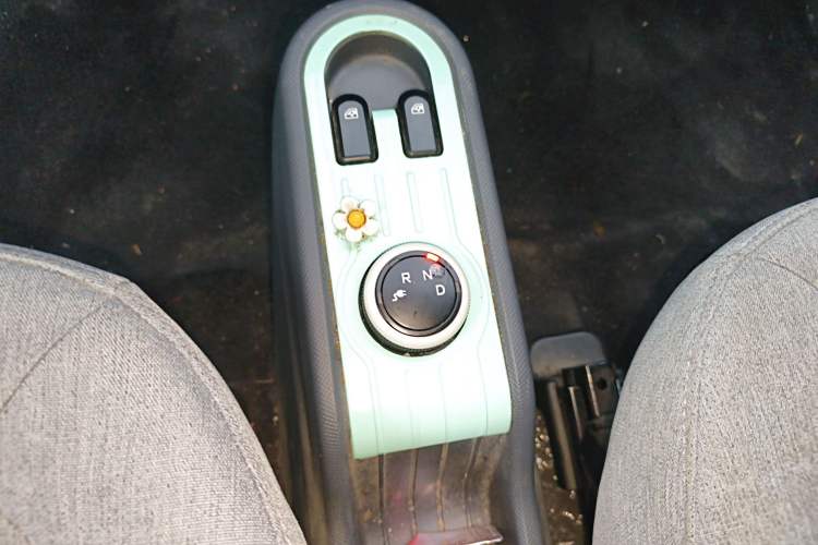 Used Wuling Hongguang MINIEV 2021 Macaron Premium Model – Lithium Iron Phosphate