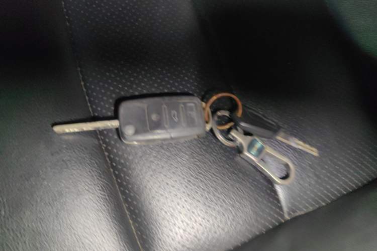 Used Skoda Octavia 2010 1.6L Manual Eado Edition
