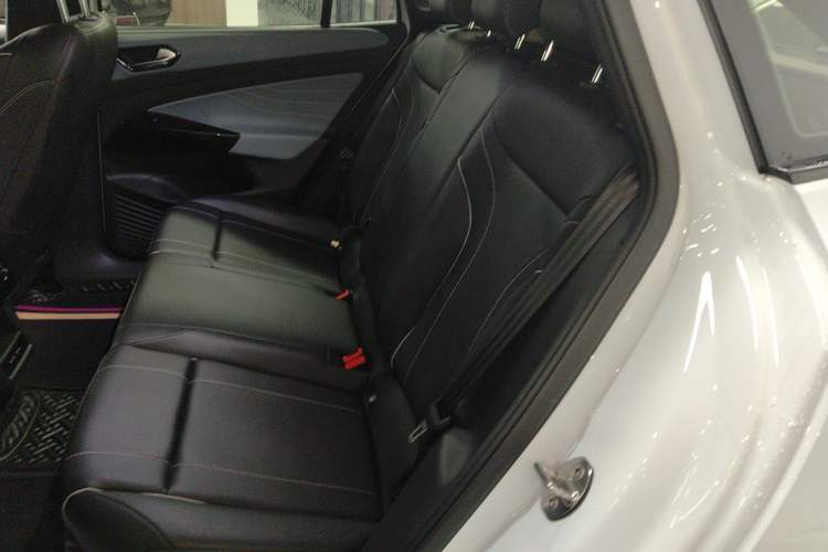 Used Volkswagen ID.4 X 2022 Pure Long-Range Version Left Rear Seat