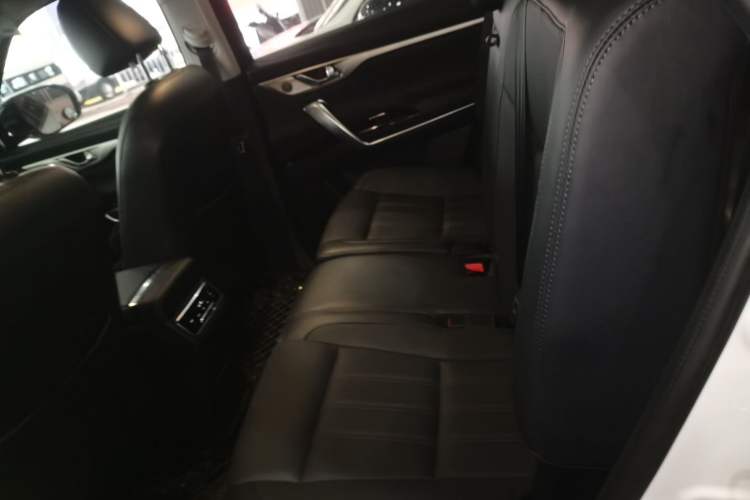 Used Changan CS95 2021 2.0T Two-Wheel Drive Luxury Version
