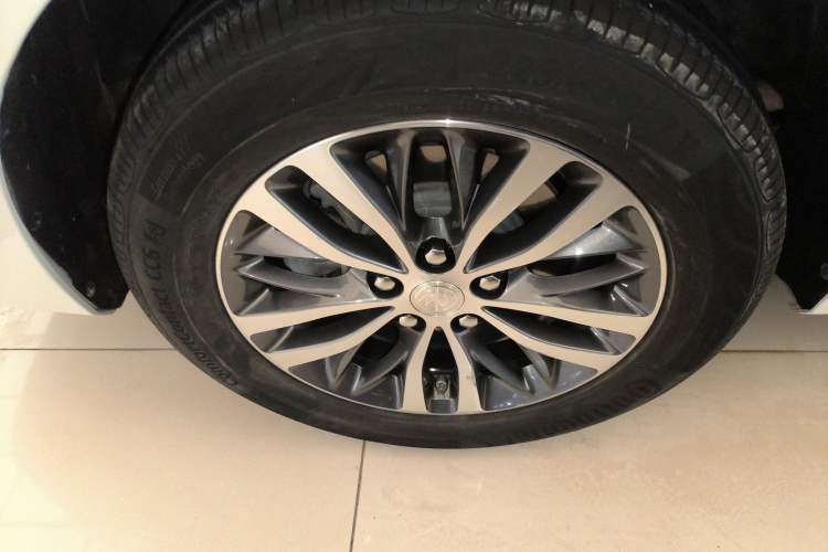 Used Buick GL8 2021 ES Land Cruiser 653T Luxury Edition
