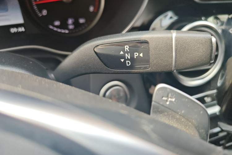 Used Mercedes-Benz C-Class 2016 C 200 4MATIC Coupe Gear Lever