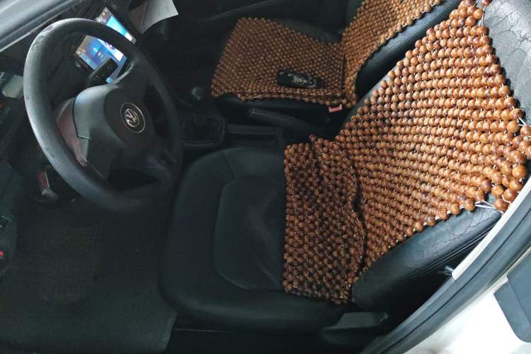 Used Volkswagen Jetta 2013 1.6L Manual Fashion Edition
