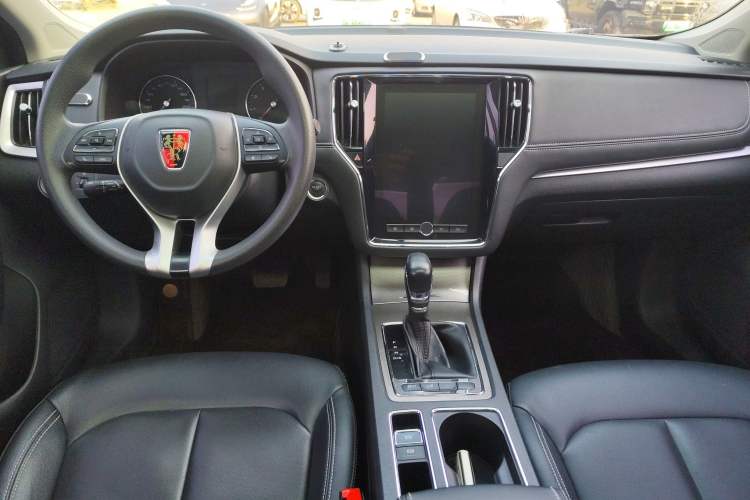 Used Roewe i6 2020 PLUS 1.6L CVT 4G Connected Glory Flagship Edition
