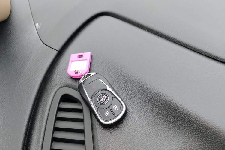 Used Buick GL8 2017 ES 28T Premium Version China V Standard
