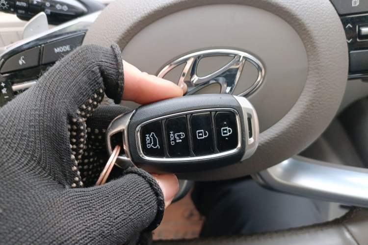 Used Hyundai Custo 2021 380TGDi Deluxe Edition DLX Vehicle Key