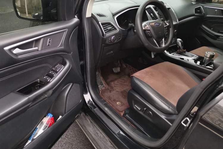 Used Ford Edge 2016 EcoBoost 245 Two-Wheel-Drive Titanium 7-Seater