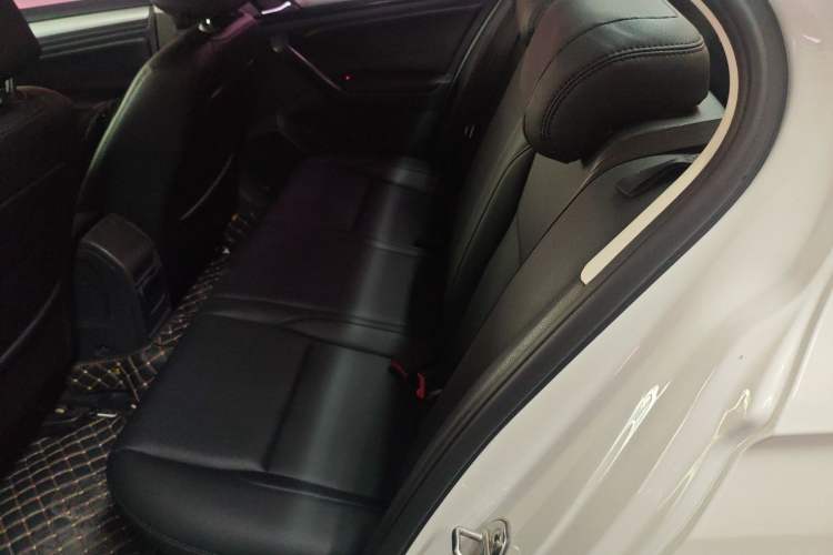 Used Volkswagen Bora 2017 1.6L Automatic Fashion Model