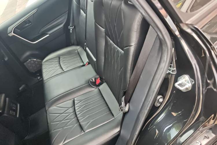 Used Toyota RAV4 2022 2.0L CVT Two-Wheel Drive Urban Edition