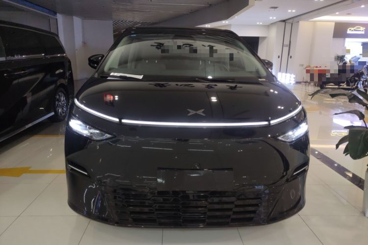 Used XPeng X9 2025 740 Ultra-Long Range Max
