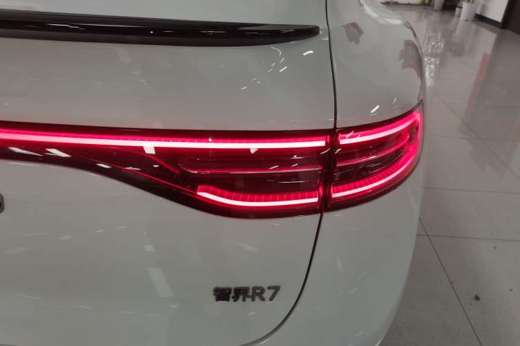 Used Hima Luxeed R7 2024 All-Electric 802 km Max