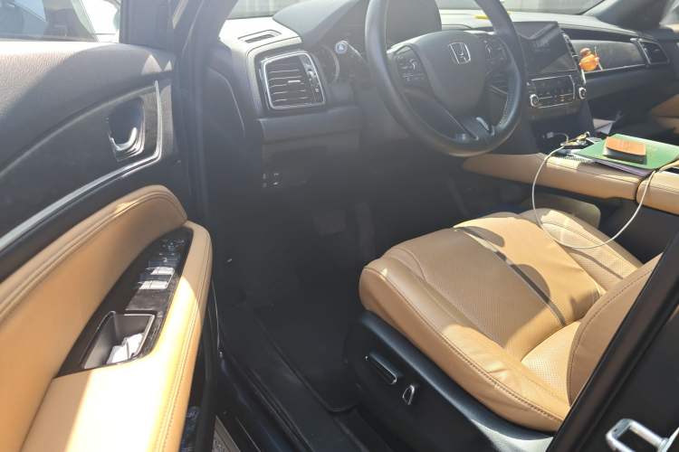 Used Honda UR-V 2020 370TURBO Two-Wheel Drive Luxury Edition