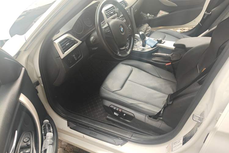 Used BMW 3 Series 2014 320Li Fashion Model