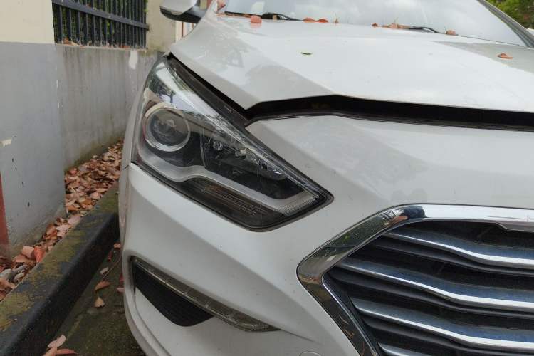 Used Hyundai Mistra 2017 1.6T Automatic Smart GLS China V Standard Right Front Headlight