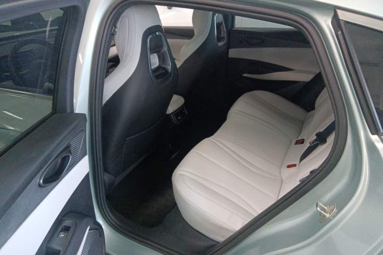 Used BYD Seal 06 New Energy 2024 DM-i 120KM Prestige Model
