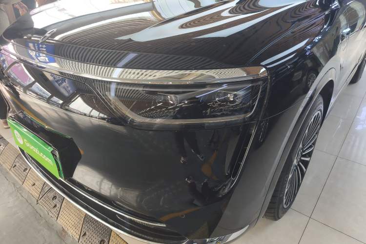 Used Hima AITO M8 2025 Extended-Range Max+ Version 53.4 kWh 6-Seater Edition