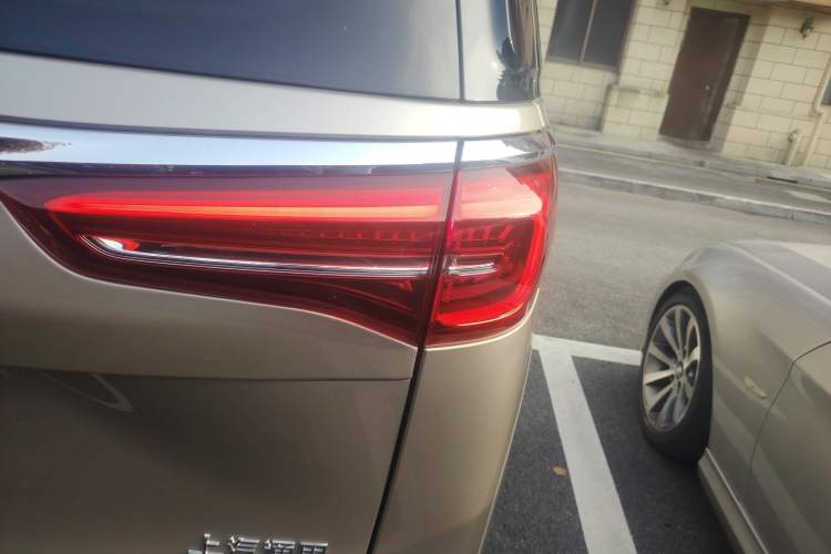 Used Buick GL8 2022 ES Landtrek 653T Luxury Edition
