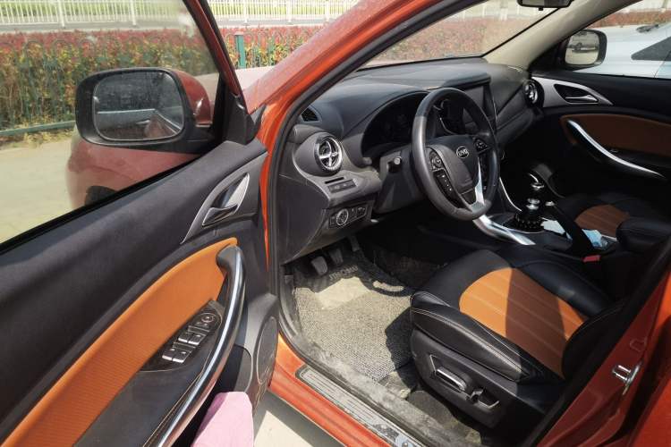 Used BYD Song 2016 1.5TI Manual Luxury Model
