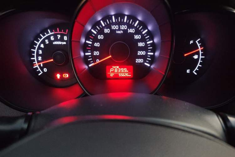 Used Kia K2 2015 Sedan 1.4L Automatic GLS Odometer Close Up